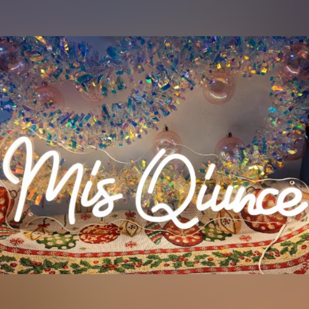 Neon Sign Mis Quince